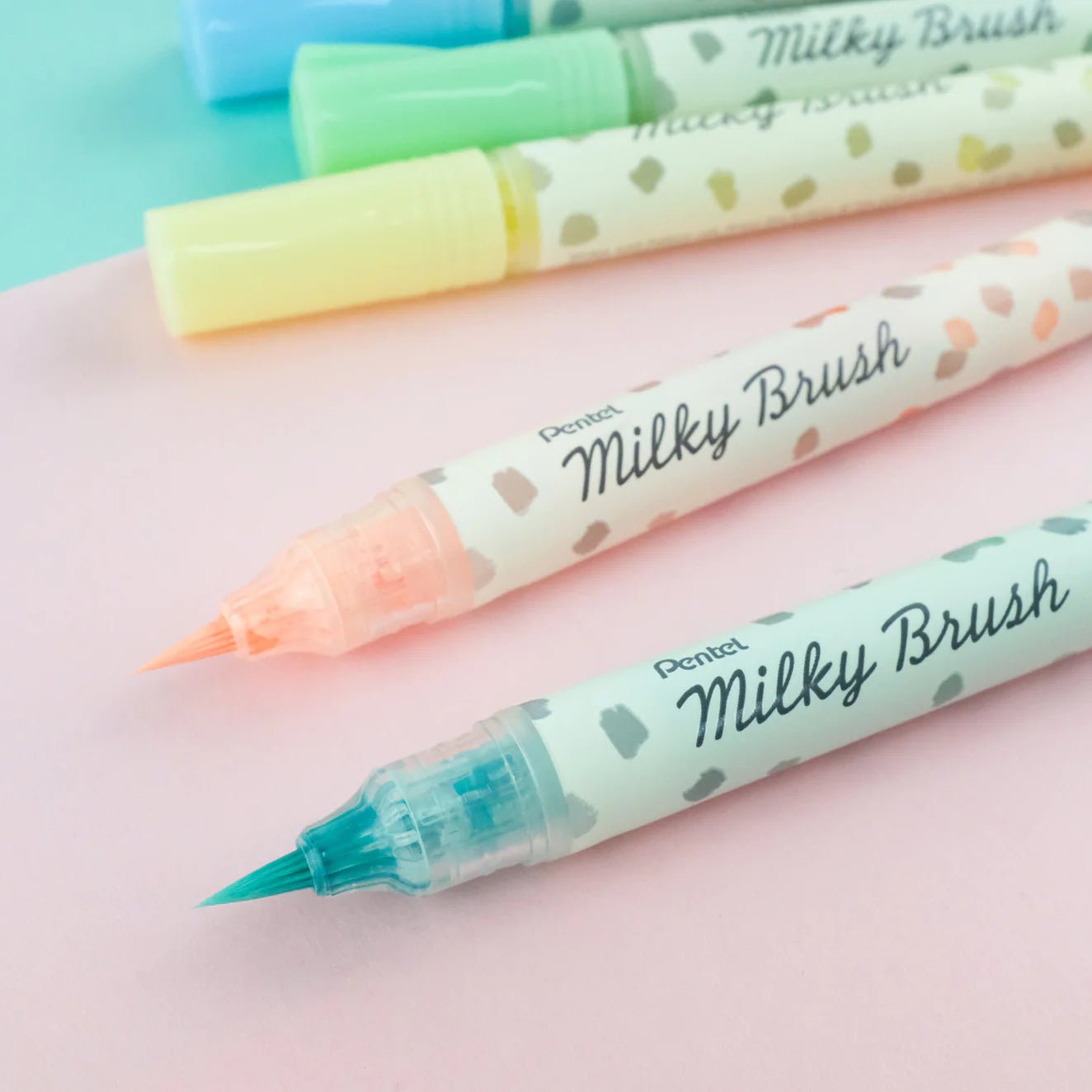Pentel Milky Brush - Set x8 colores - Letters by Jess Shop
